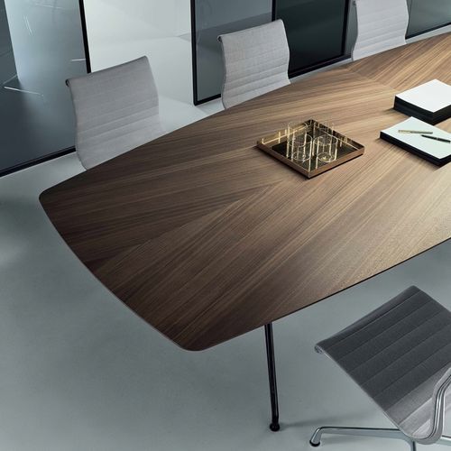 Manta Table by Rimadesio