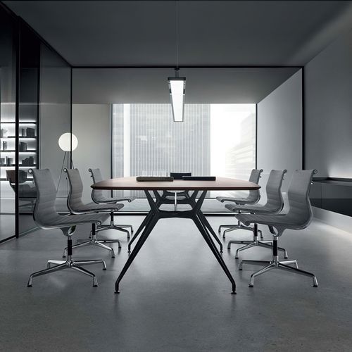 Manta Table by Rimadesio