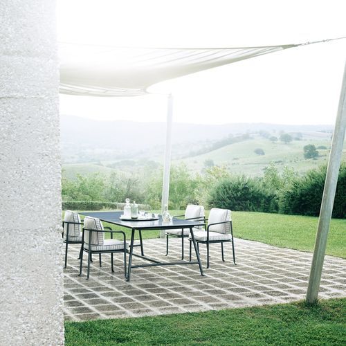 Borea Table