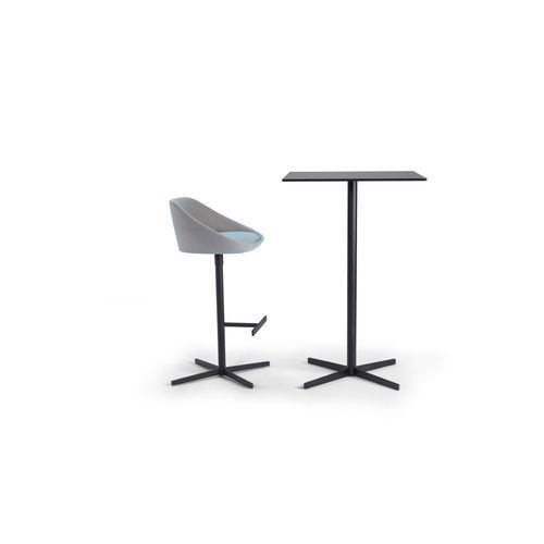 Ezy Table 700 x 700, H1100 by Christophe Pillet