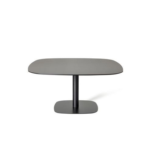 Nobis Table 1500 x 1500, H720 by Claesson Koivisto Rune