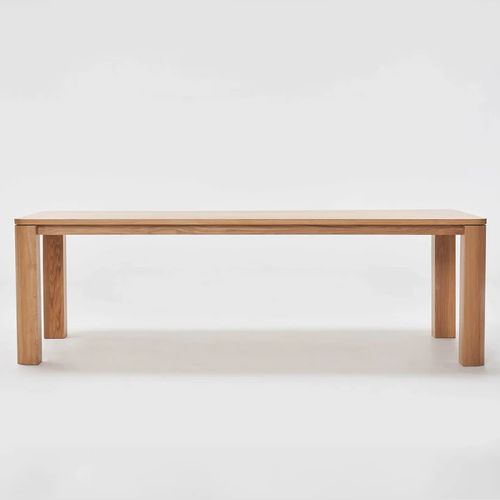 Oli Dining Table