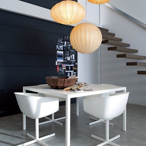 Trevi Table