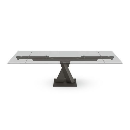 Axel Dining Table
