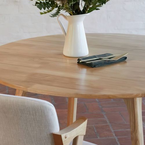 Franki Hardwood Round Dining Table | Natural