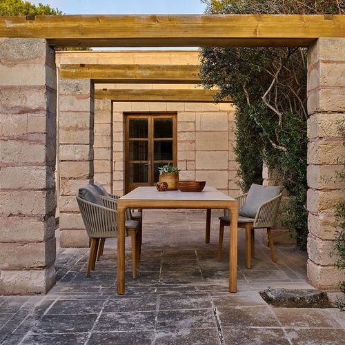 Illum | Teak Table