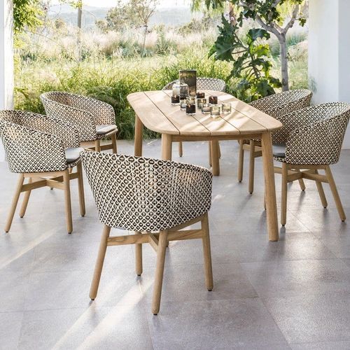 MBRACE | Dining Tables
