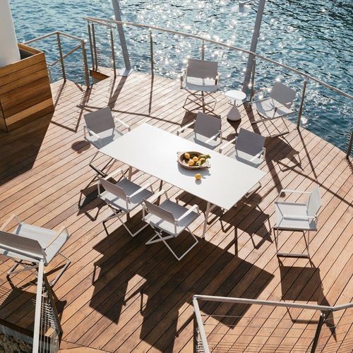 SEAX | Dining Tables