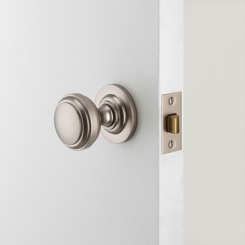 Iver Paddington Door Knob on Round Rose Passage