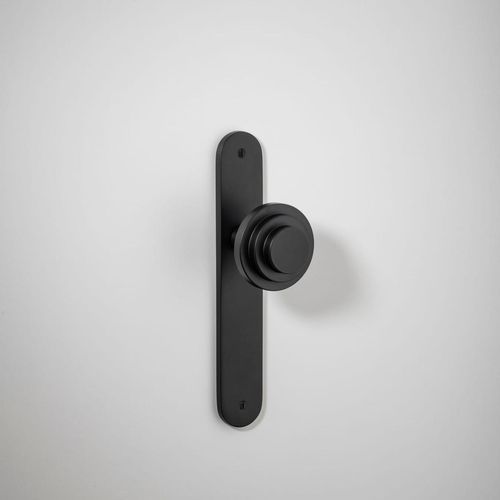 Zzzigurat Knob - Oval Backplate