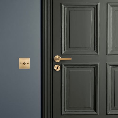 Buster and Punch Escutcheon Plate Traditional Profile