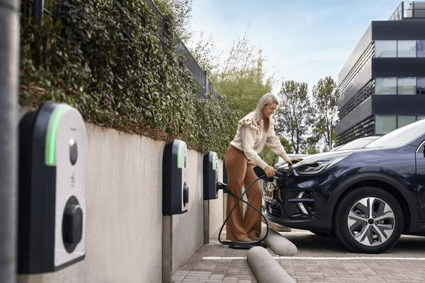 EVlink Pro AC - Electric Vehicle Charging