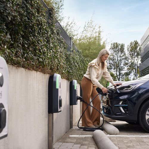 EVlink Pro AC - Electrical Vehicle Charging