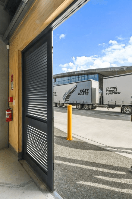 CL5 Commerical Louvre Door