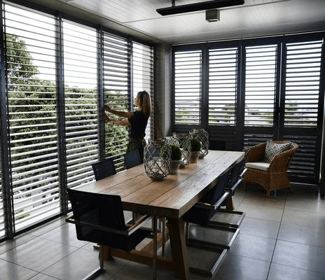 Hand Adjustable Sun Louvre Panels