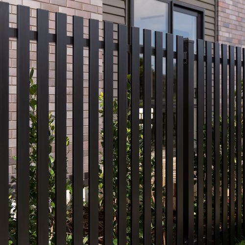 Mako Picket Fence