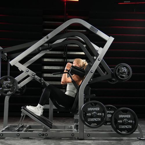 Pendulum-X Squat
