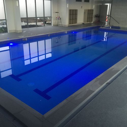 Commercial Pools & Spas
