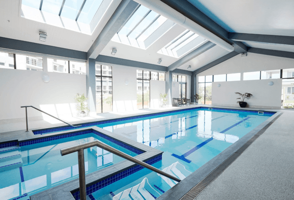 Commercial Pools & Spas