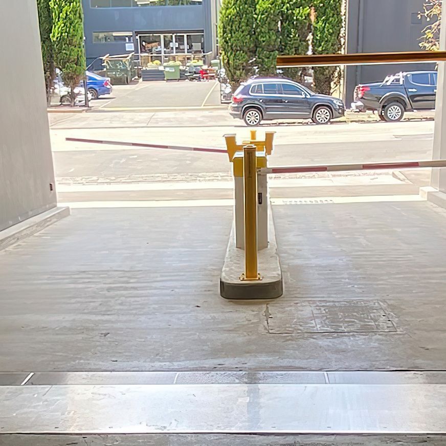 Tilting Flood Barriers