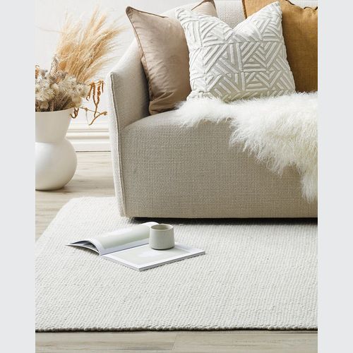Baya Nebraska Handwoven Textured Rug - Natural White