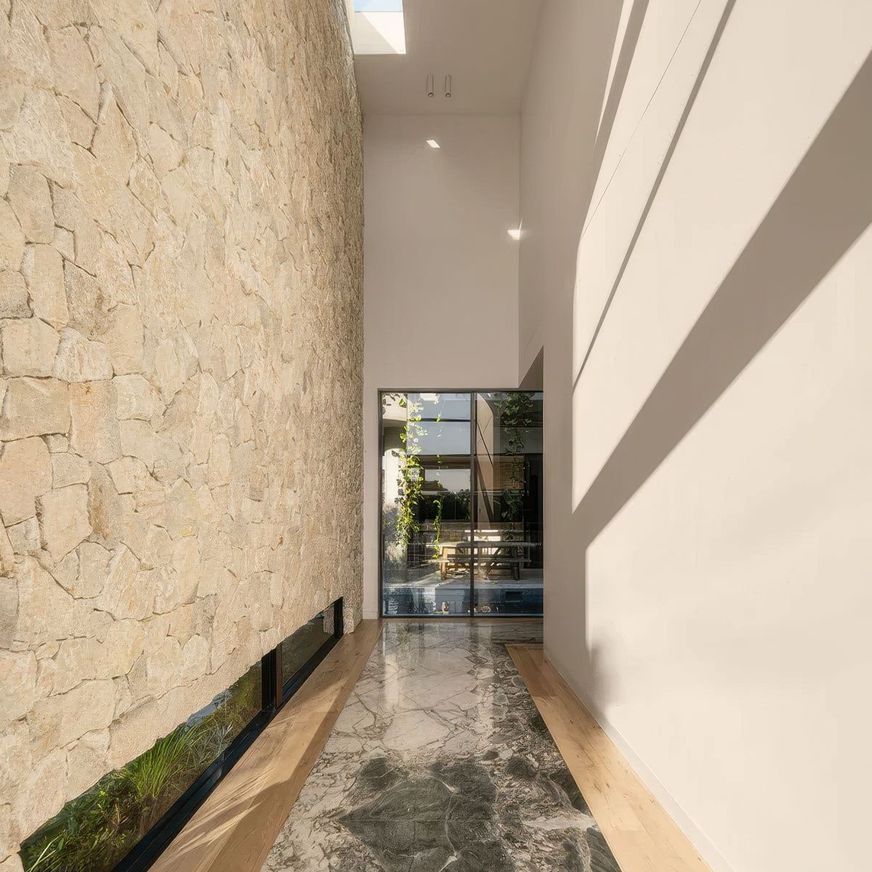 Elefanté Marble - Slabs, Flutes, Furniture