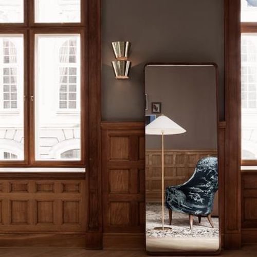 9602 Floor Lamp