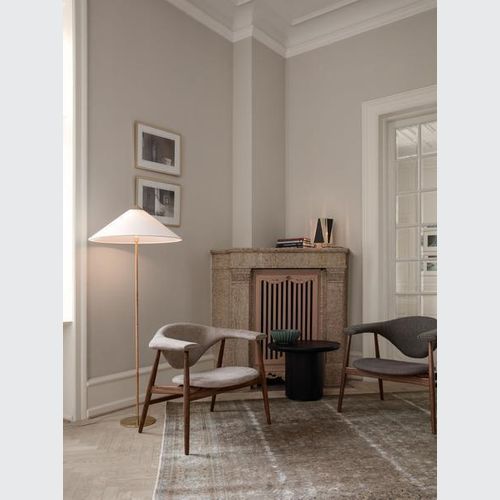 9602 Floor Lamp