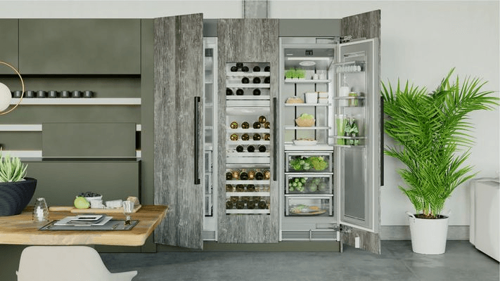 LIEBHERR | Monolith Integrated BioFresh Refrigerator w. 610 mm