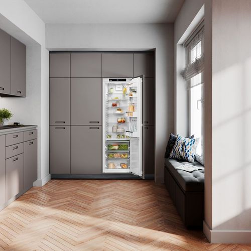 IRBh5120 Plus BioFresh Fully Integrated Refrigerator