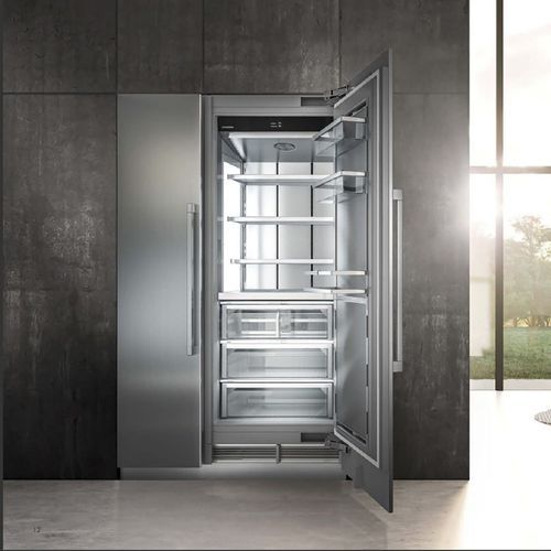 LIEBHERR | Monolith Integrated Fridge w.760 mm