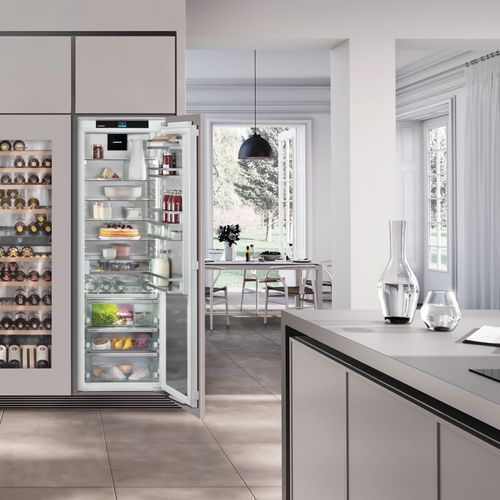 IRBh5170 Peak BioFresh Fully Integrated Refrigerator