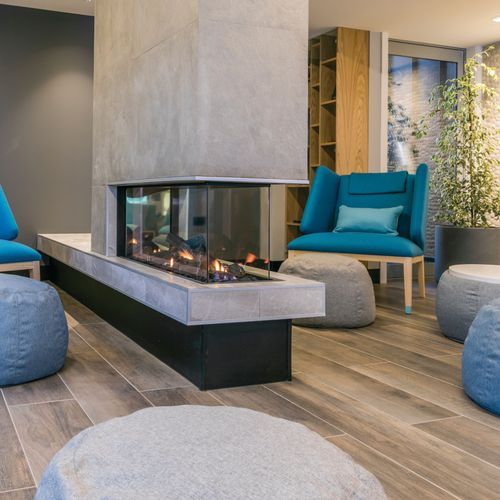 MODE Peninsula Gas Fireplace