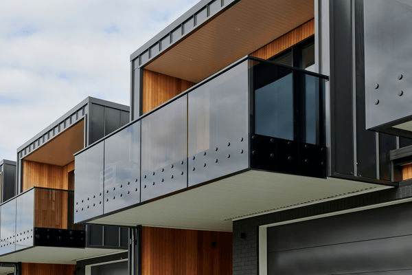 Arena-Points Frameless Glass Balustrade