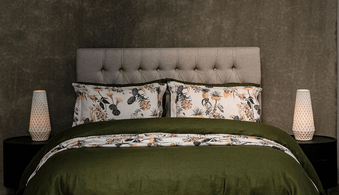 Chesterfield Headboard