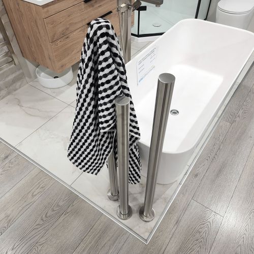 Code Pure Freestanding Heated Towel Rail 900Mm