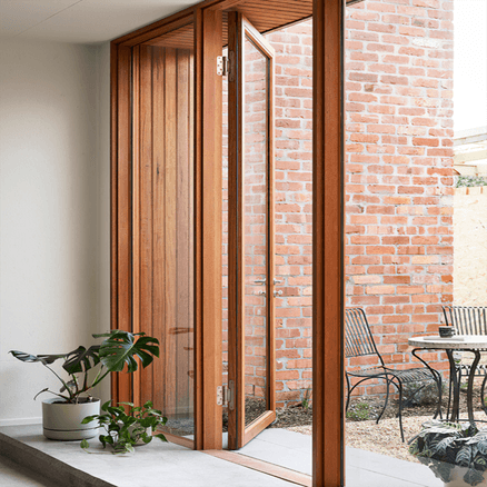 Archetto | IV68 Hinged