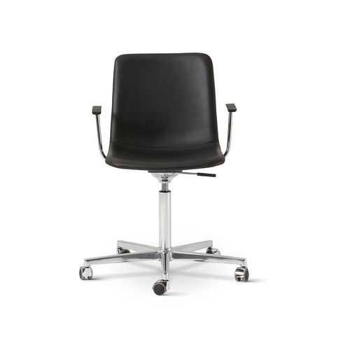 Pato Executive Armchair Castors by Fredericia