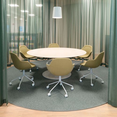 Palma Meeting 5-cross Chair by Khodi Feiz
