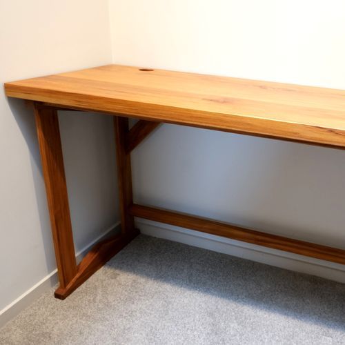 Rimu Office Desk