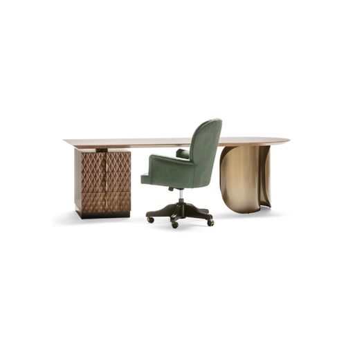 Erik Desk