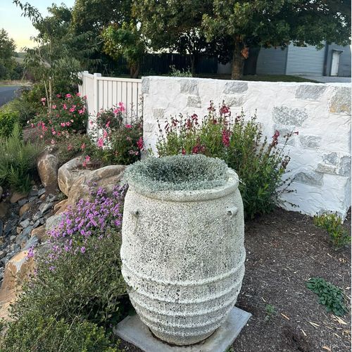 Hera 4 Handle Urn