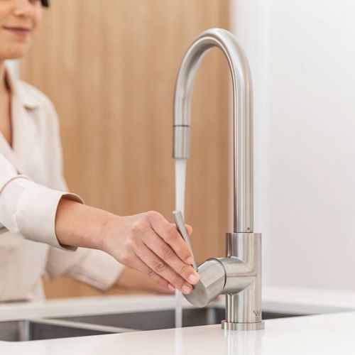 Elysian Sensor Commercial Pull-Out Kitchen Mixer