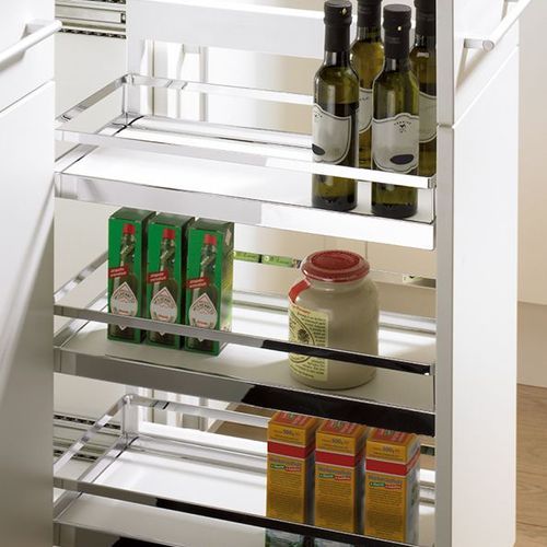 90° pot-and-pan drawers