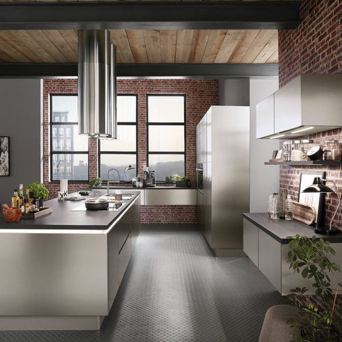 Lacquered Steel-Look Kitchen Cabinetry