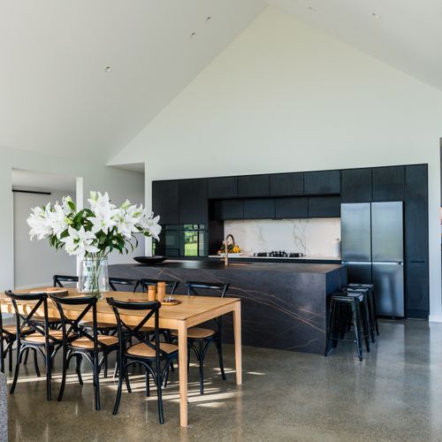 Structura Nero Oak Laminate Cabinetry