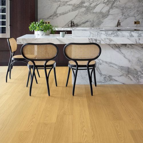 Quick-Step Perspective Nature Natural Varnished Oak Laminate Flooring