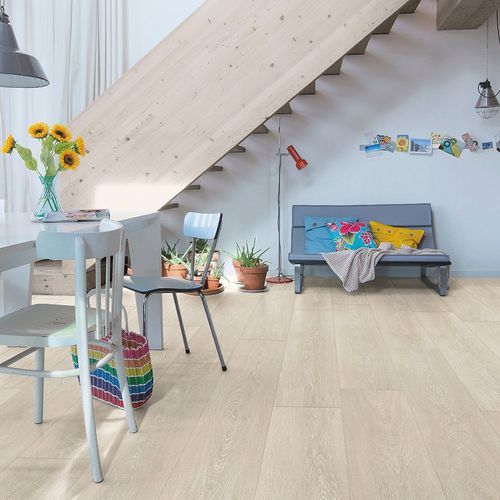 Quick-Step Majestic Valley Oak Light Beige Laminate Flooring
