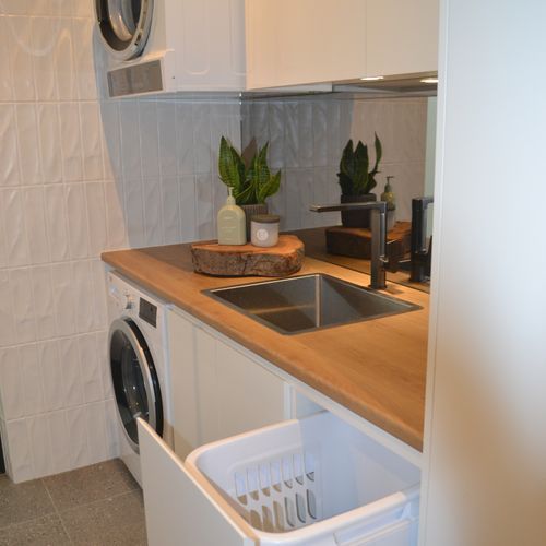 Internal Laundry