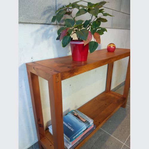 Rimu Console Table